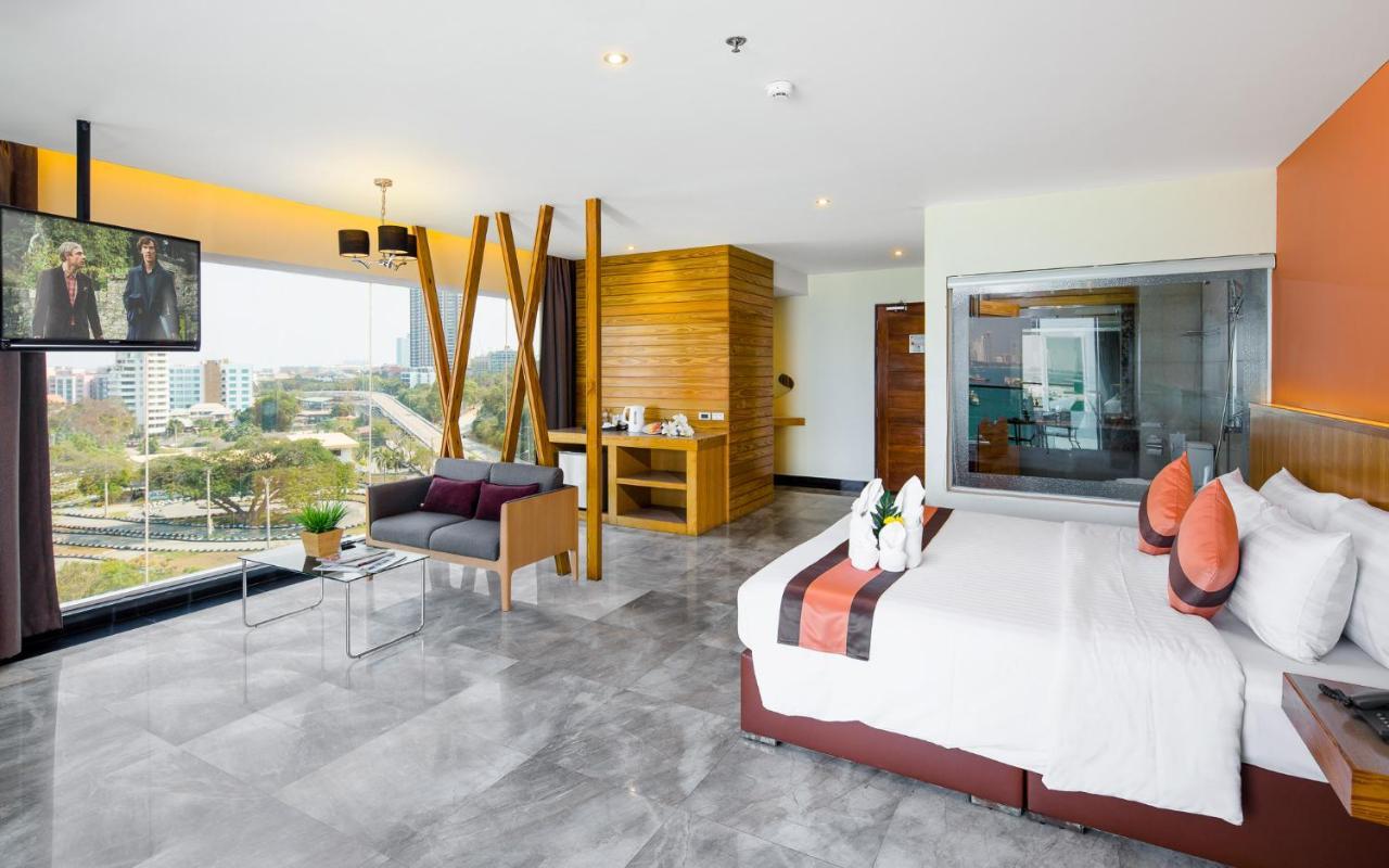 Balihai Bay Pattaya Exterior photo